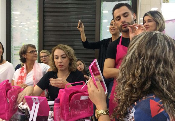 Descubra como foi a oficina de Dia das Mães, com Agustin Fernandez Descubra como foi a oficina de Dia das Mães, com Agustin Fernandez