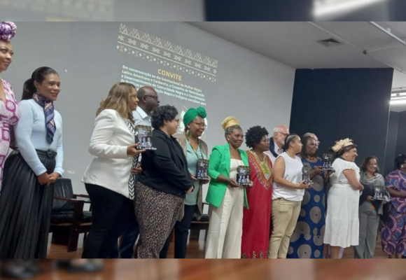 Prêmio Ruth de Souza contou com a participação do Instituto ABIHPEC
