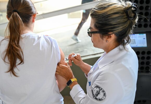 Ação de Conscientização sobre o HPV na Avenida Paulista, em São Paulo