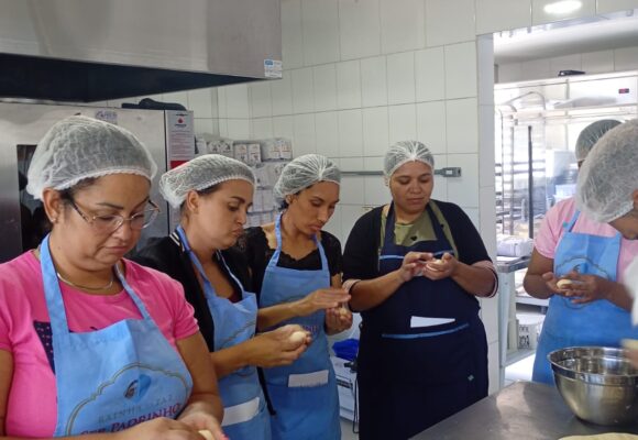 Educação, Dignidade e Beleza: transformando vidas por meio de oportunidades